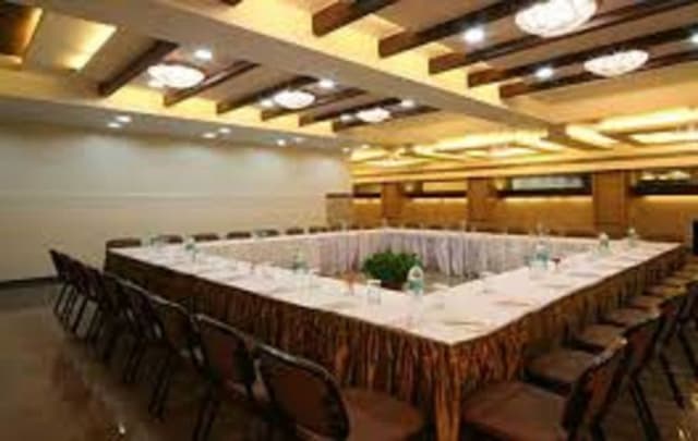 Mantraa Banquets, Thane